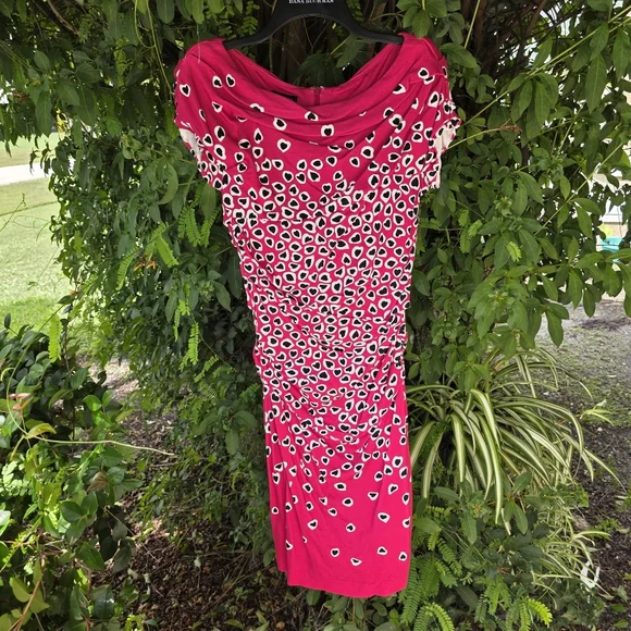 Escada Heart Dress- 8 - Picture 3 of 15